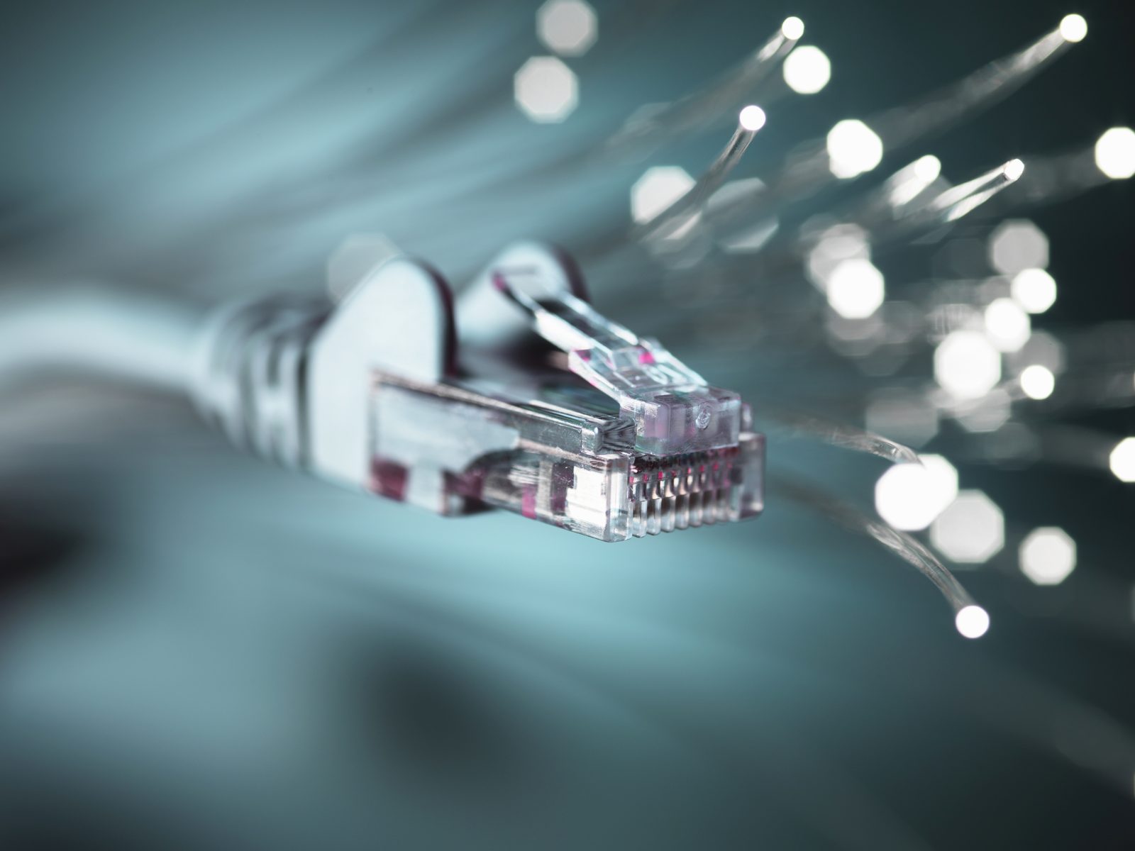 Internet network connector with fibre optics clos